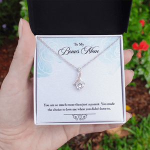 Alluring Beauty Necklace (Yellow & White Gold Variants) - HEARTEN