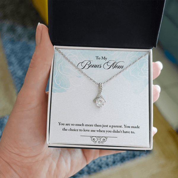 Alluring Beauty Necklace (Yellow & White Gold Variants) - HEARTEN