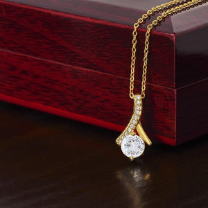 To My Amazing Sister - Alluring Beauty Necklace - HEARTEN