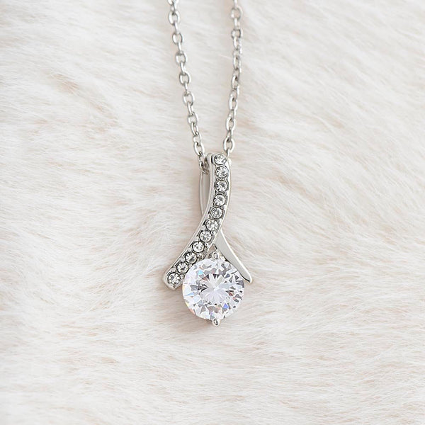 Alluring Beauty Necklace (Yellow & White Gold Variants) - HEARTEN