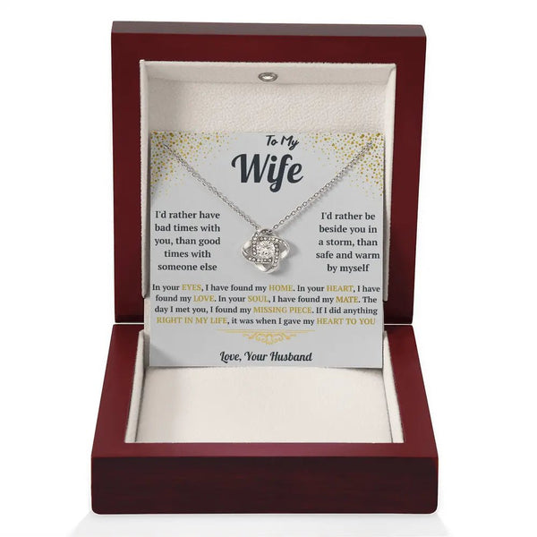 Necklace with a sentimental message card in a wooden box
